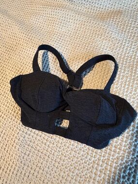 Bombshell Sportswear Black Strappy Sports Bra | Size M